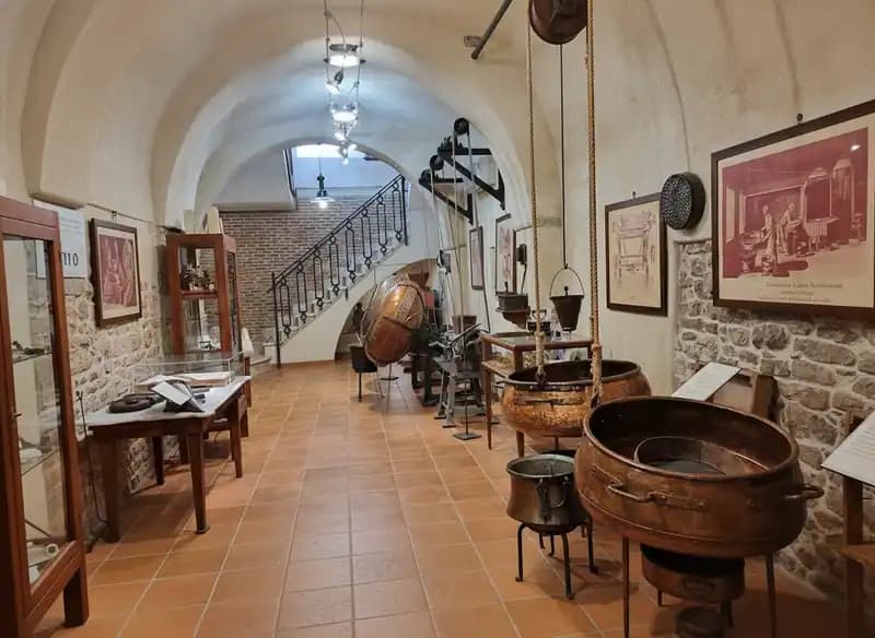 Museo del Confetto Confetteria Mucci Giovanni — Musei