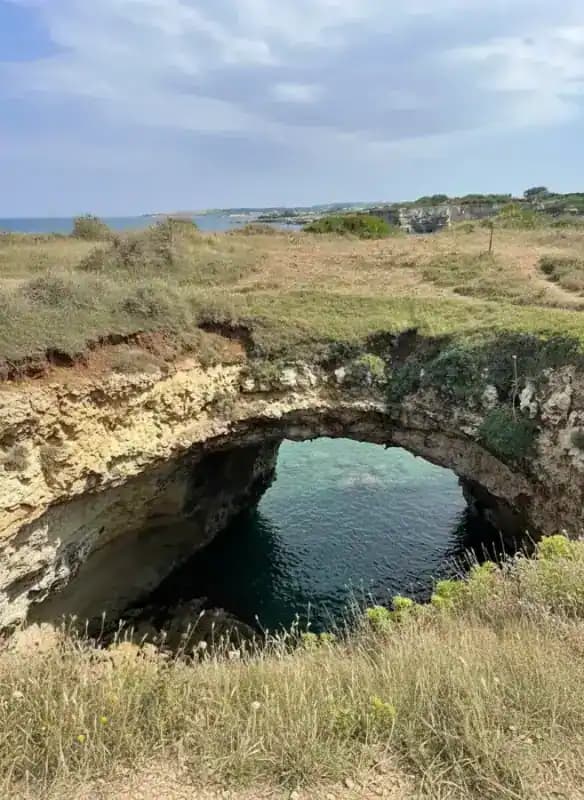Höhle des Eremiten — Meereshöhlen