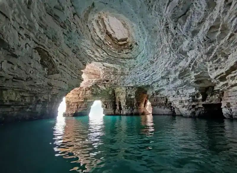 Purgatoriumshöhle — Meereshöhlen
