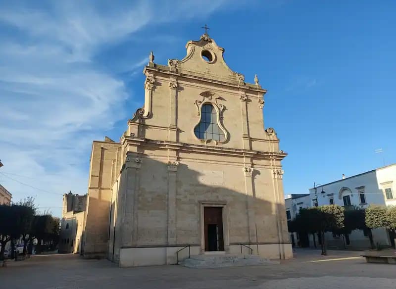 Kirchenheiligtum des Heiligen Lucia — Kirchen
