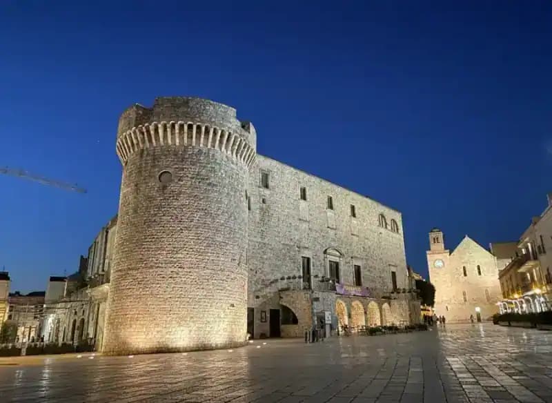 Schloss Conversano — Schlösser
