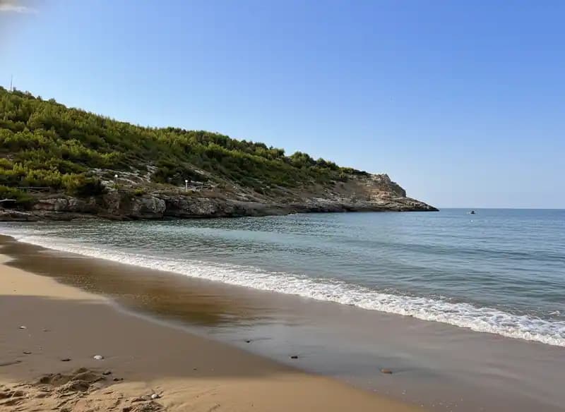 Calalunga Beach — Beach (free-access)