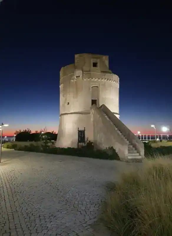 Torre Suda — Torri