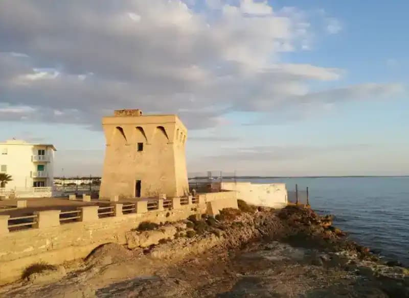 Torre San Giovanni La Pedata — Torri