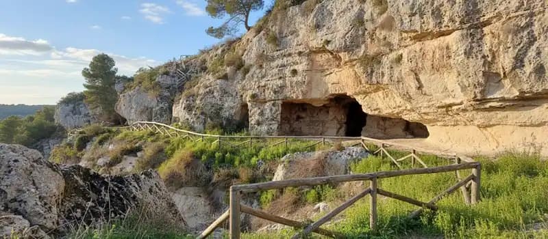 Gravina di San Biagio e Palagianello — Siti archeologici
