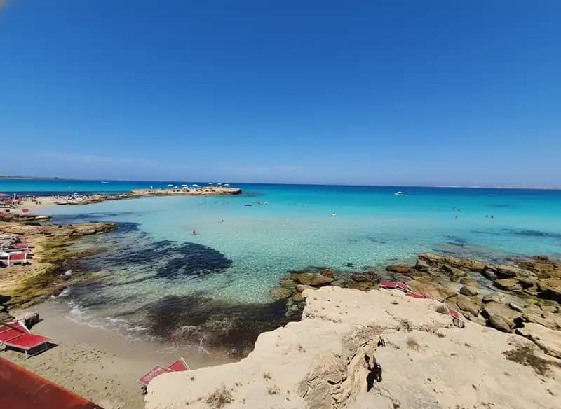 Punta della Suina — Beach (free-access)