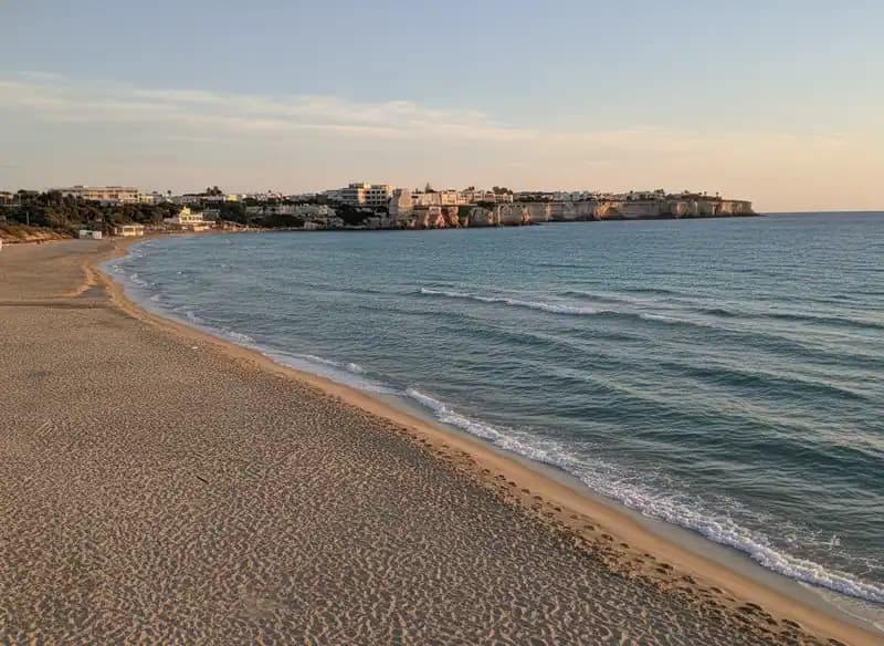 Strand Torre dell'Orso — Strand (freier Zugang)