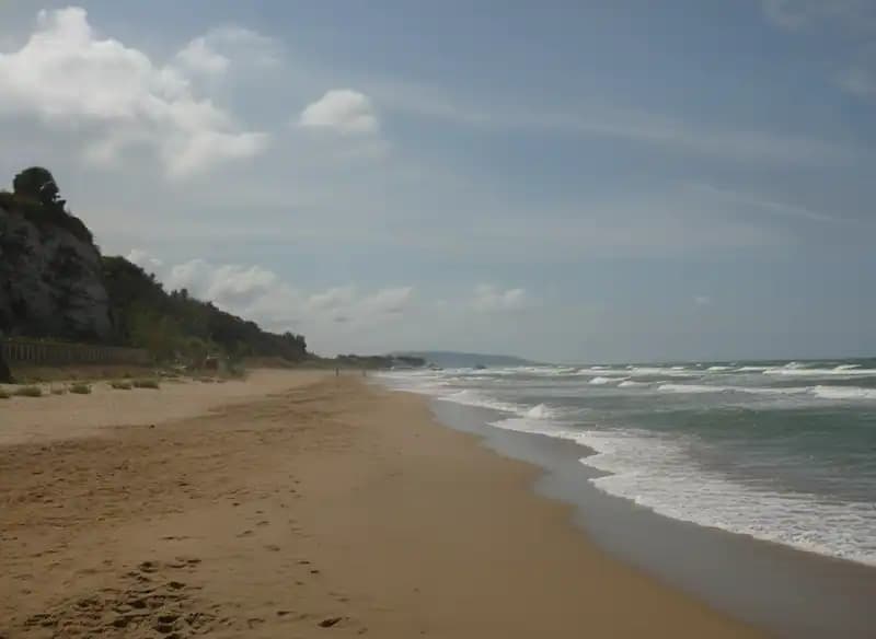 Ponente Beach — Beach (free-access)