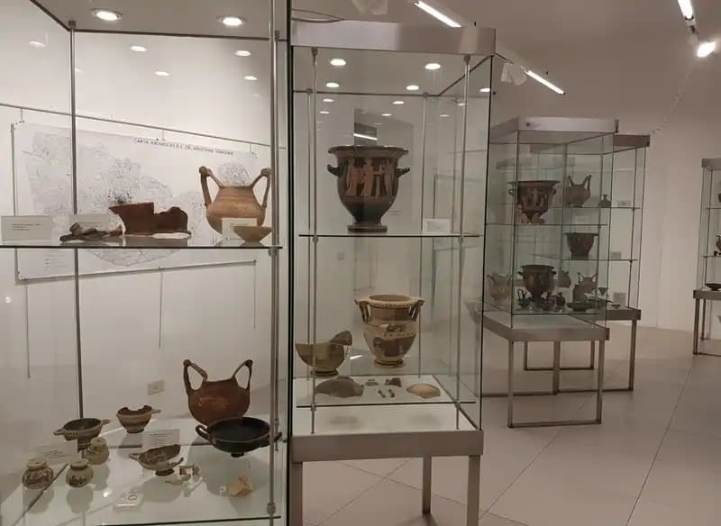 Museo archeologico e di arte contemporanea — Musei