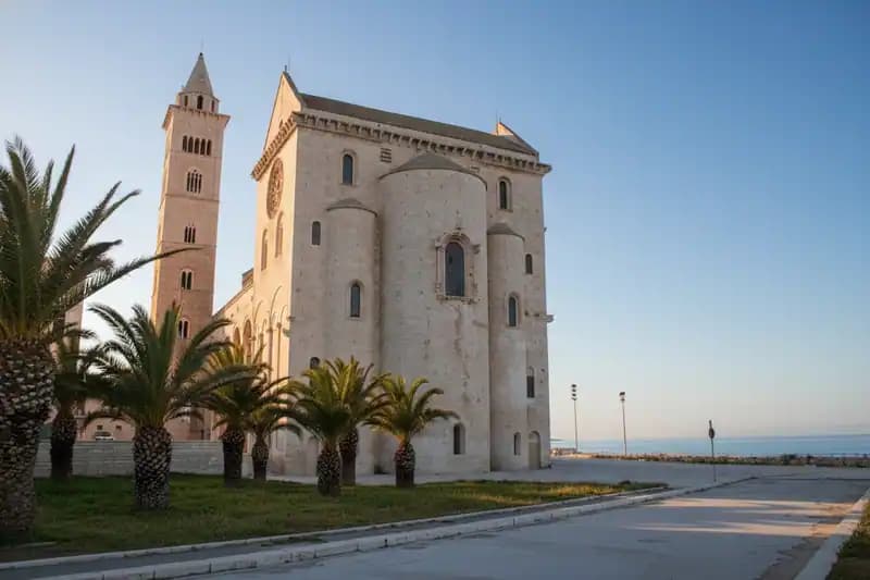 Basilika-Kathedrale Mariä Himmelfahrt — Heiligtümer