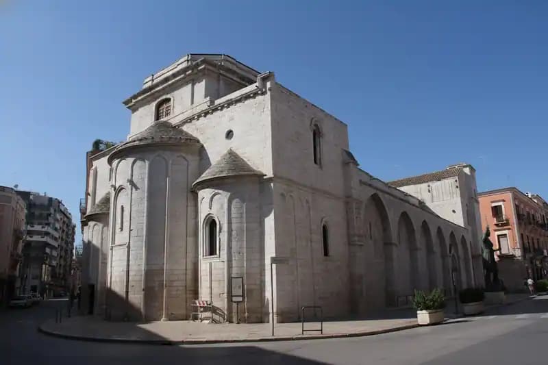 Basilika des Heiligen Grabes — Heiligtümer