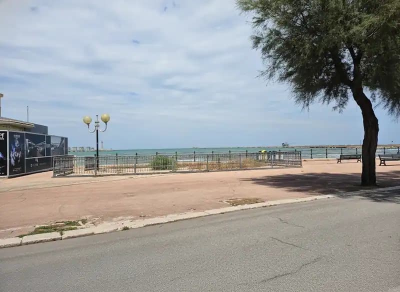 Litoranea di Levante Beach — Barletta