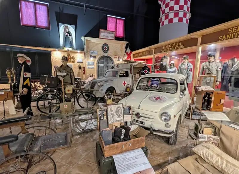 Museo Storico dei Pompieri e della Croce Rossa Italiana — Musei