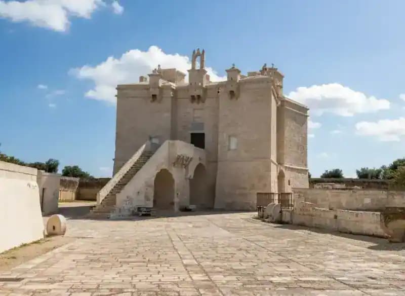 Schloss Pettolecchia — Schlösser