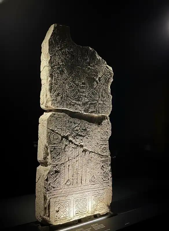 Nationalmuseum für Archäologie und Schloss von Manfredonia — Manfredonia
