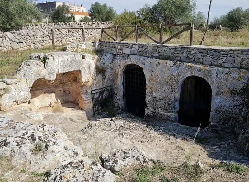 Villaggio Rupestre di Casalrotto — Siti archeologici