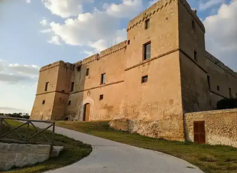 Castello Stella Caracciolo — Palagianello