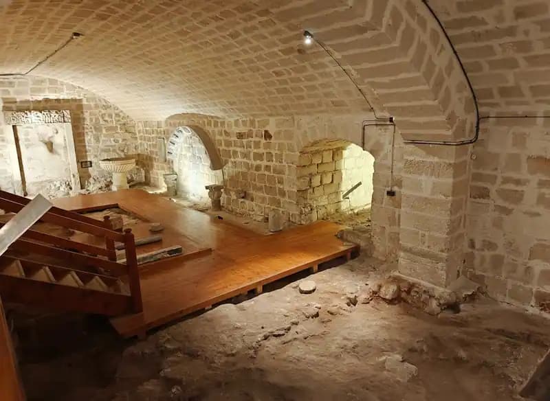 Romualdo Museum_Archaeological Site Cripta Romanica — Monopoli